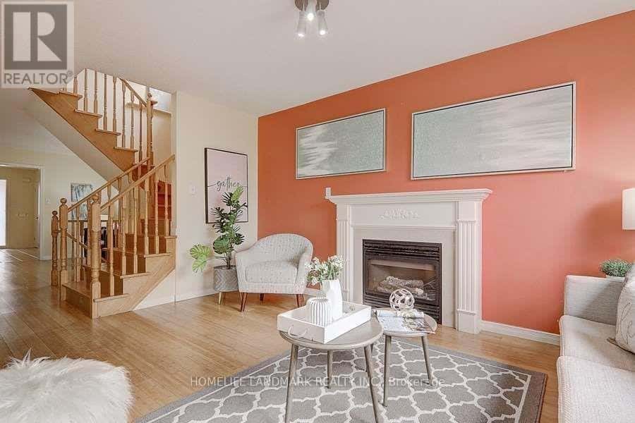 33 BROWNRIDGE PLACE — Whitby (Williamsburg), Ontario - Photo 2 of 15