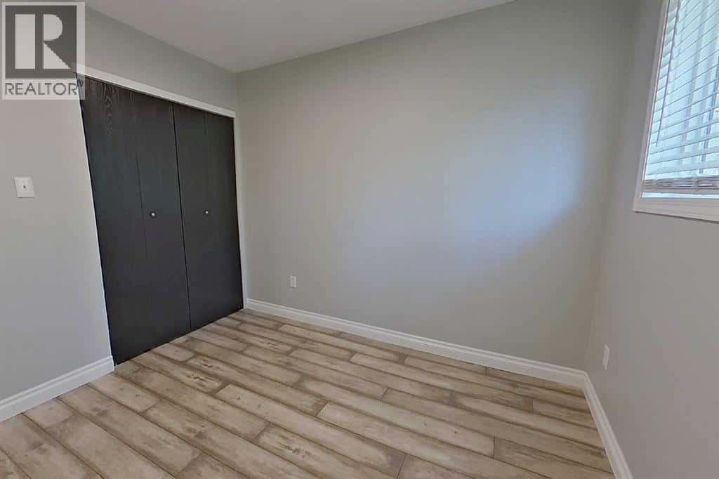 4914 59 Street — Athabasca, Alberta - Photo 5 of 32