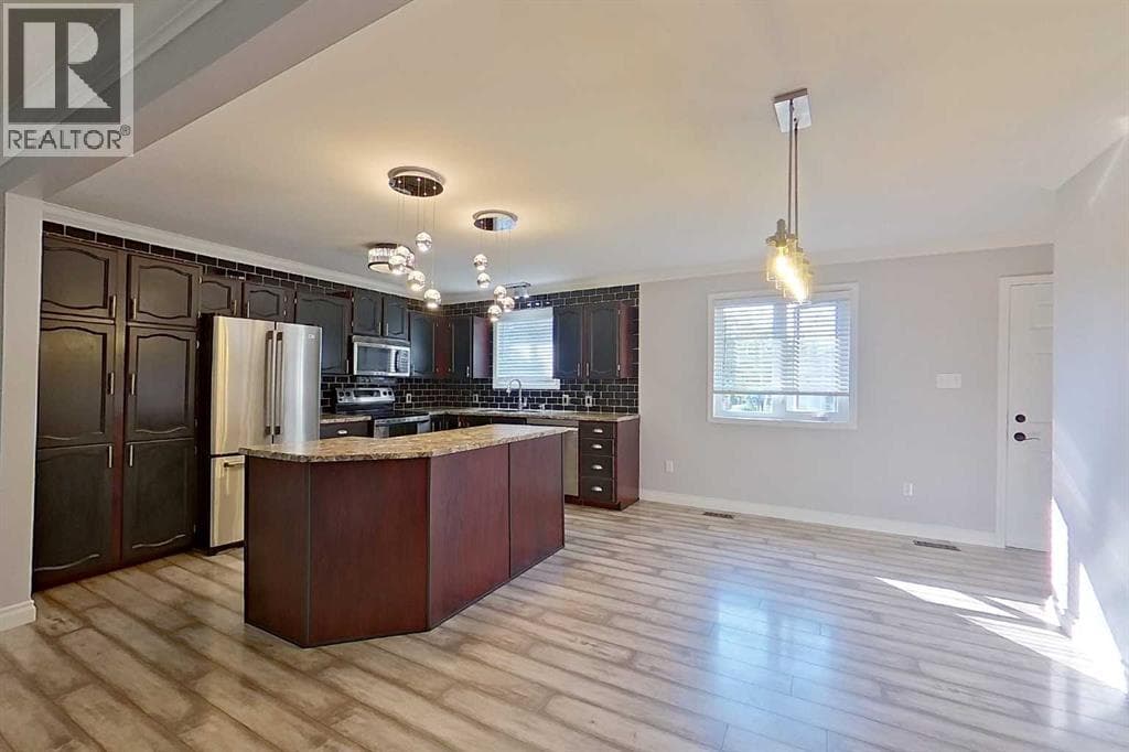 4914 59 Street — Athabasca, Alberta - Main photo