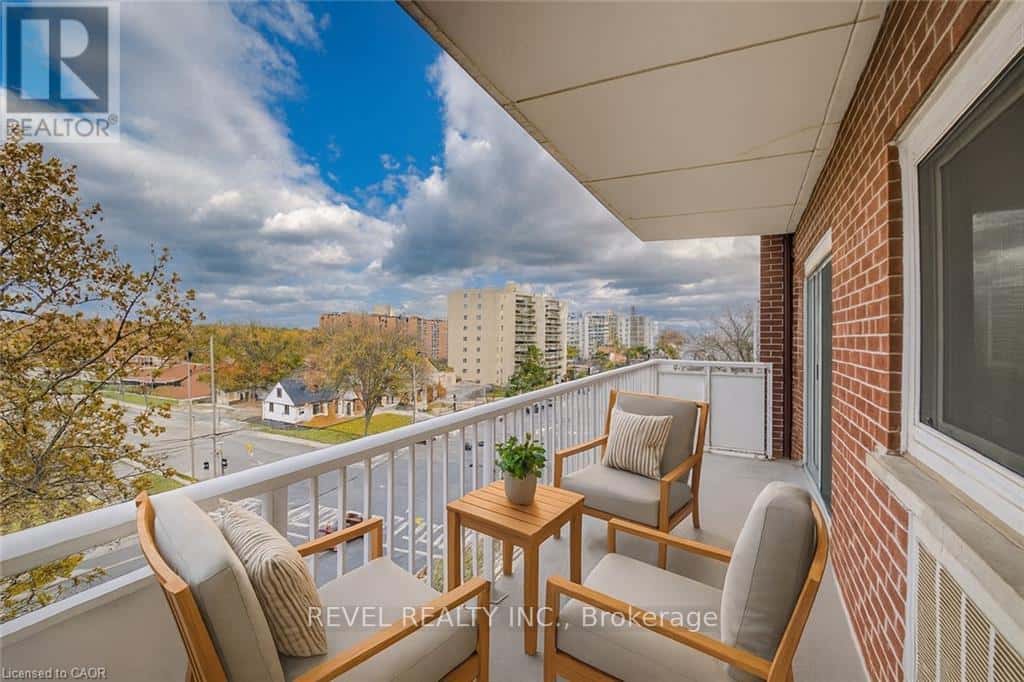 503 - 8 WOODMAN DRIVE S — Hamilton (Corman), Ontario - Photo 5 of 37