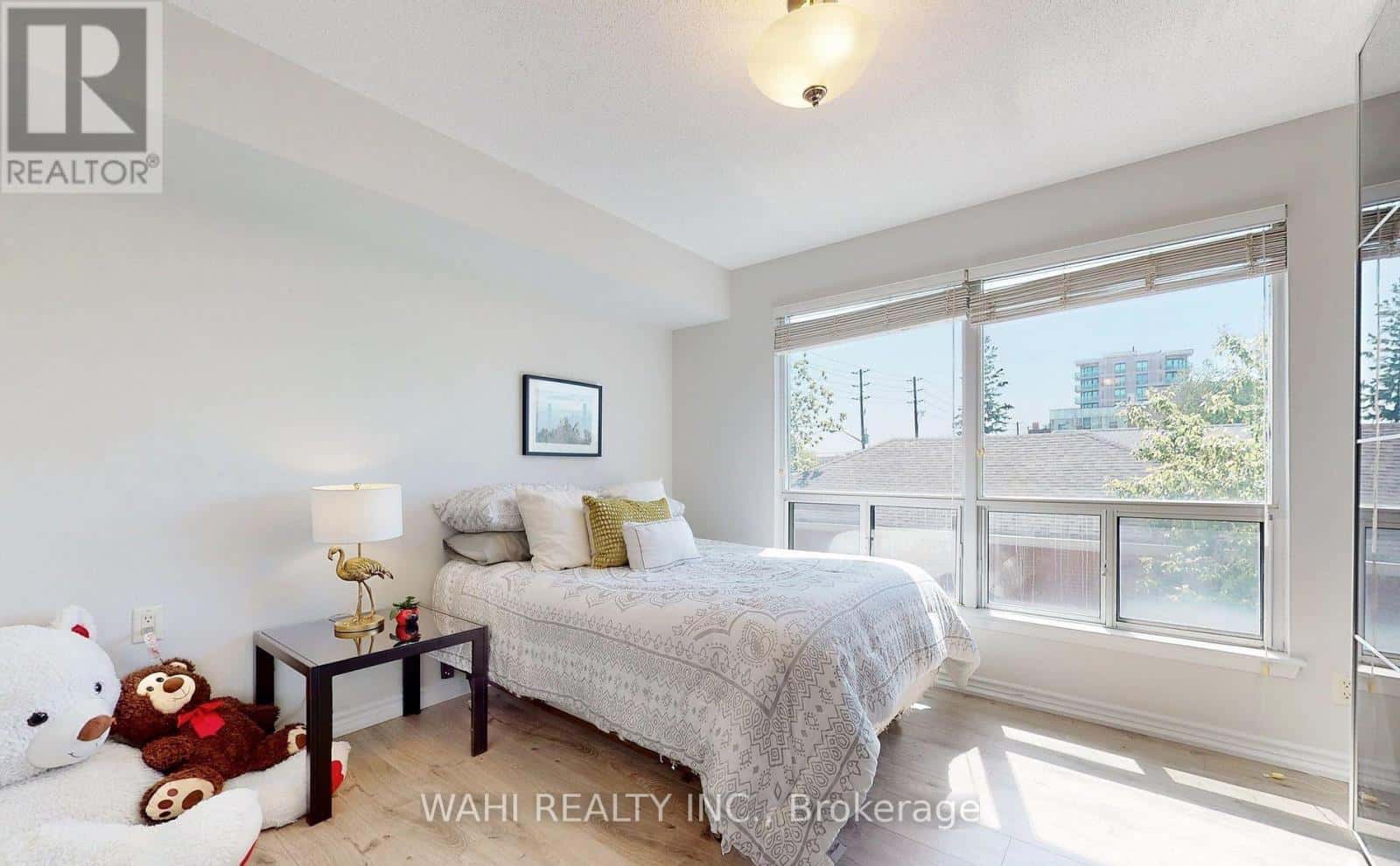 920 Sheppard Avenue West 210