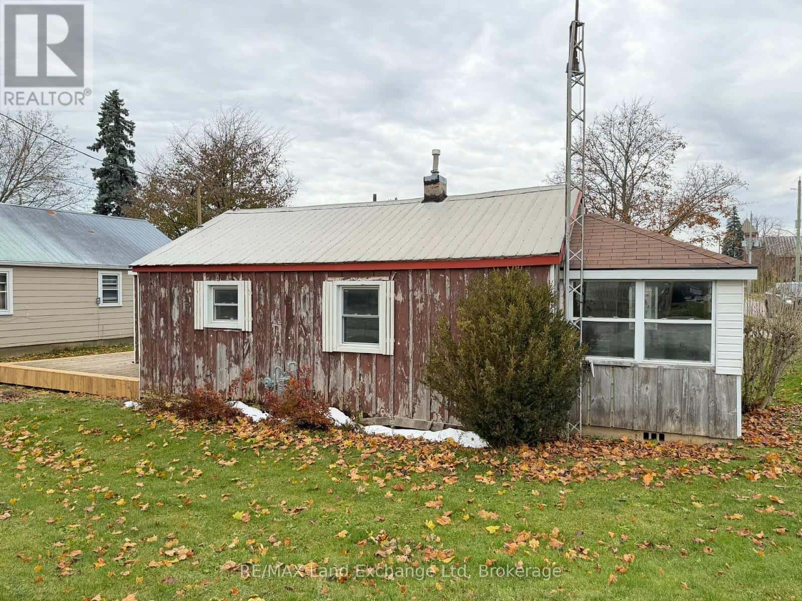 178 JAMES STREET — Central Huron (Clinton), Ontario - Photo 3 of 13