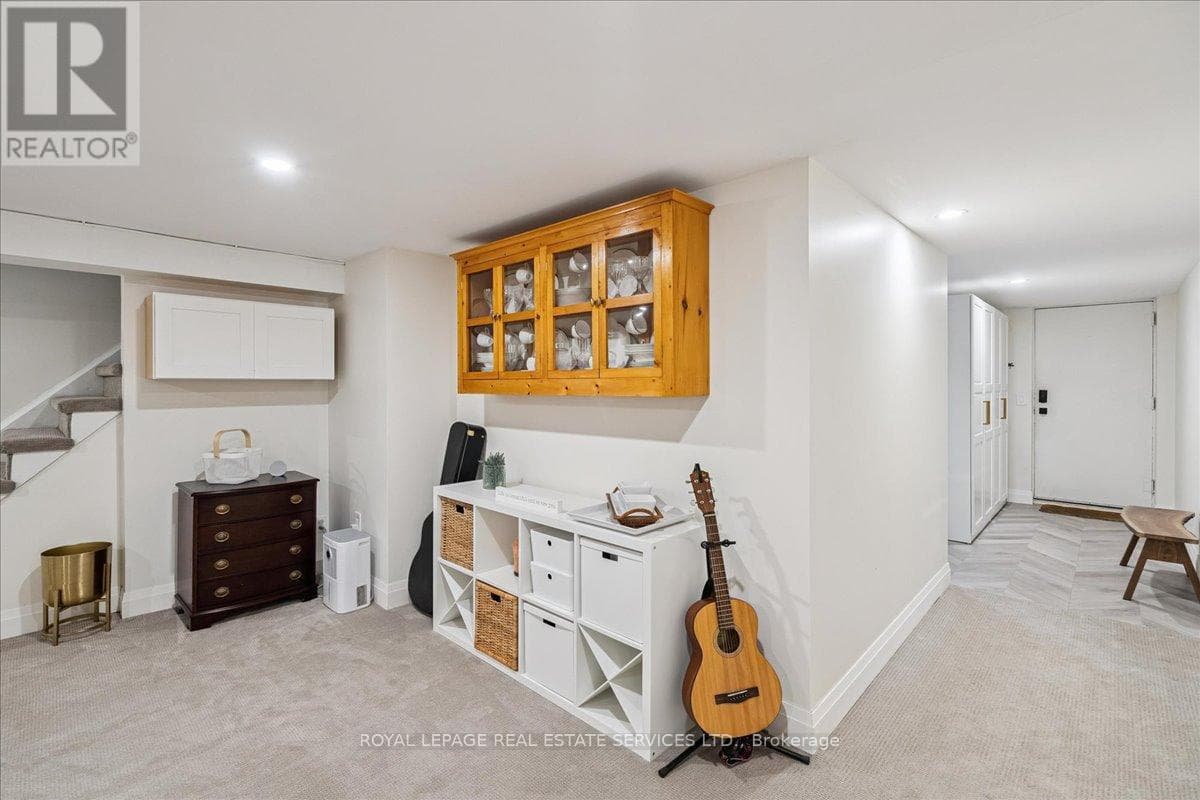 4 - 2070 BRANT STREET — Burlington (Tyandaga), Ontario - Main photo