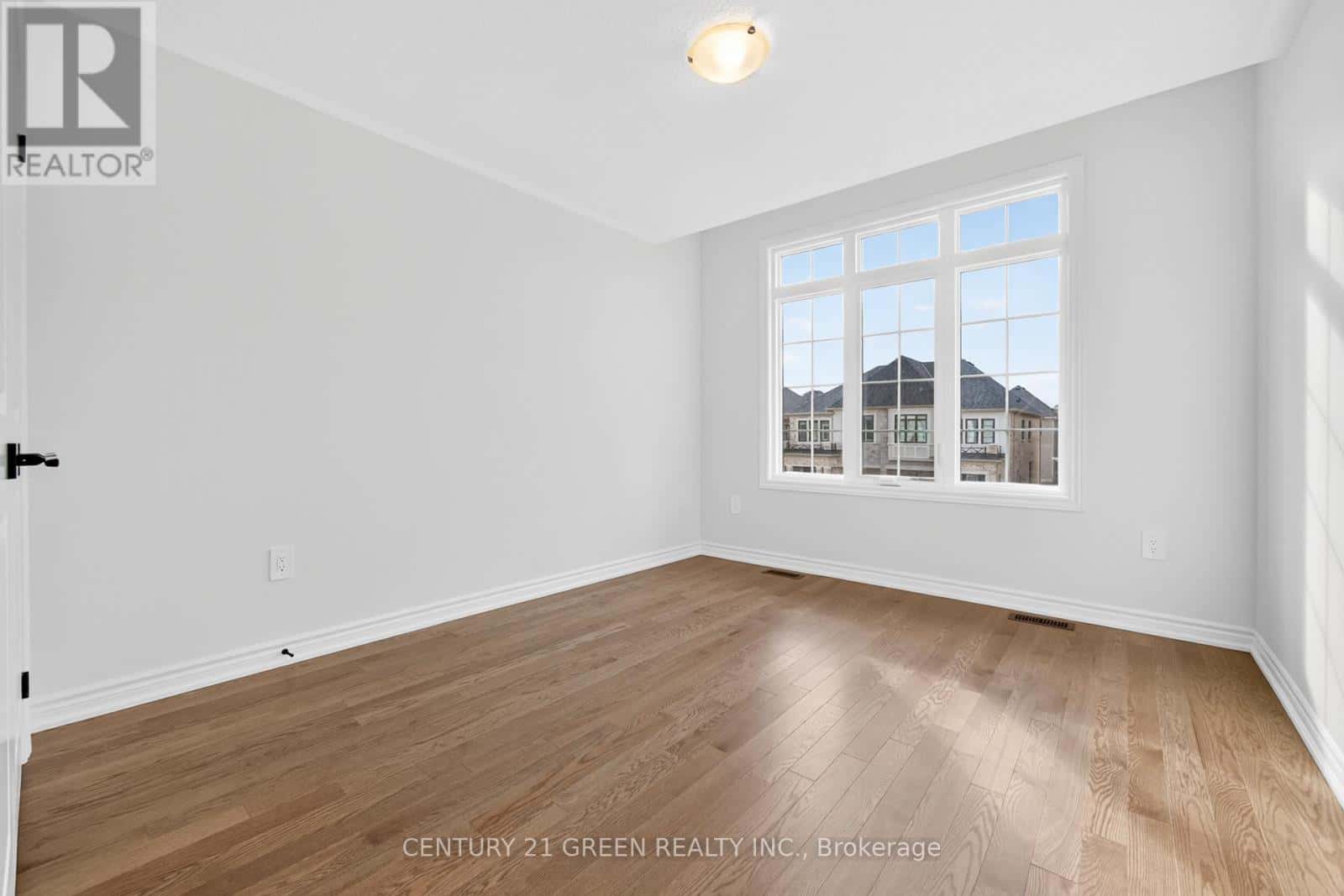 1473 SAVOLINE BOULEVARD — Milton (Walker), Ontario - Photo 5 of 50