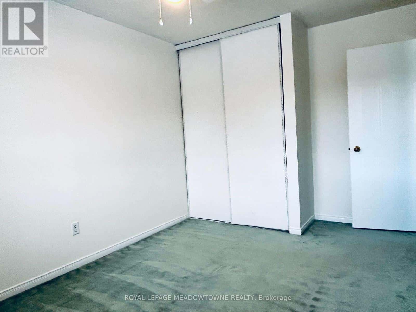 50 - 1240 WESTVIEW TERRACE — Oakville (WT West Oak Trails), Ontario - Photo 2 of 34