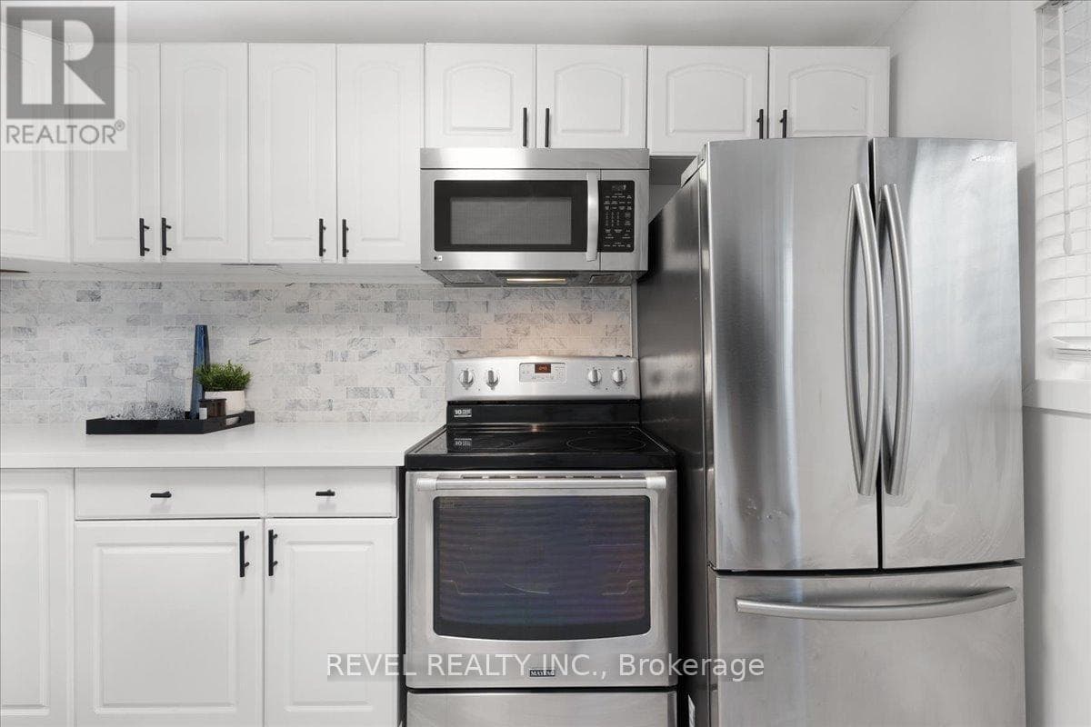 39 DIVISION STREET — Hamilton (Homeside), Ontario - Main photo