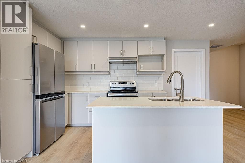 166 ASTOR Crescent Unit# 302 — New Hamburg, Ontario - Main photo