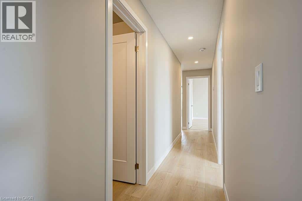 166 ASTOR Crescent Unit# 302 — New Hamburg, Ontario - Photo 5 of 26