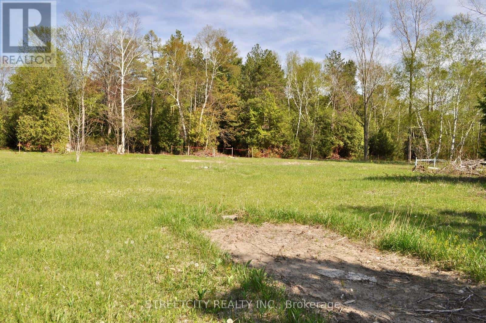 PART 4 W. IPPERWASH ROAD — Lambton Shores, Ontario - Photo 4 of 21