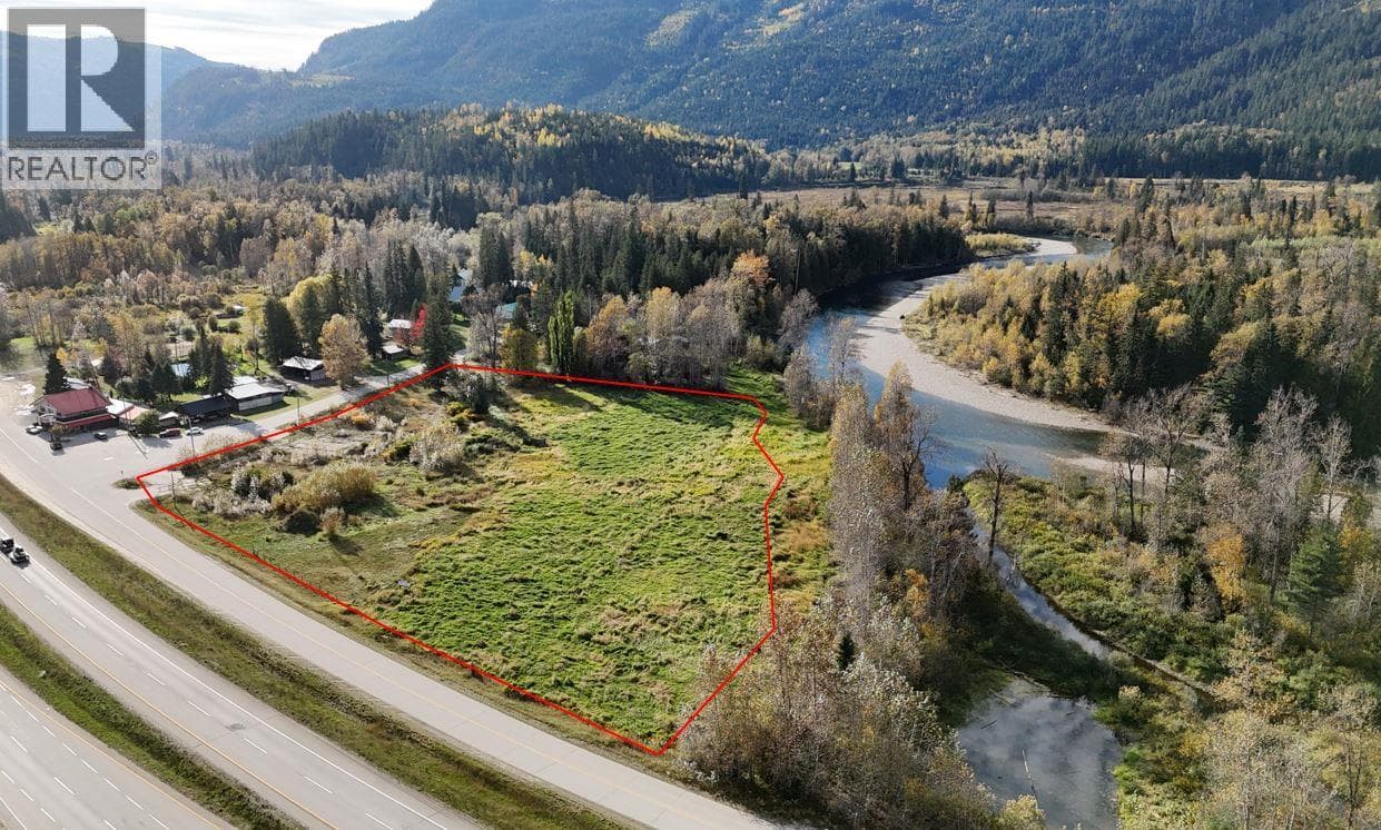 3785 Malakwa Road — Malakwa, British Columbia - Main photo