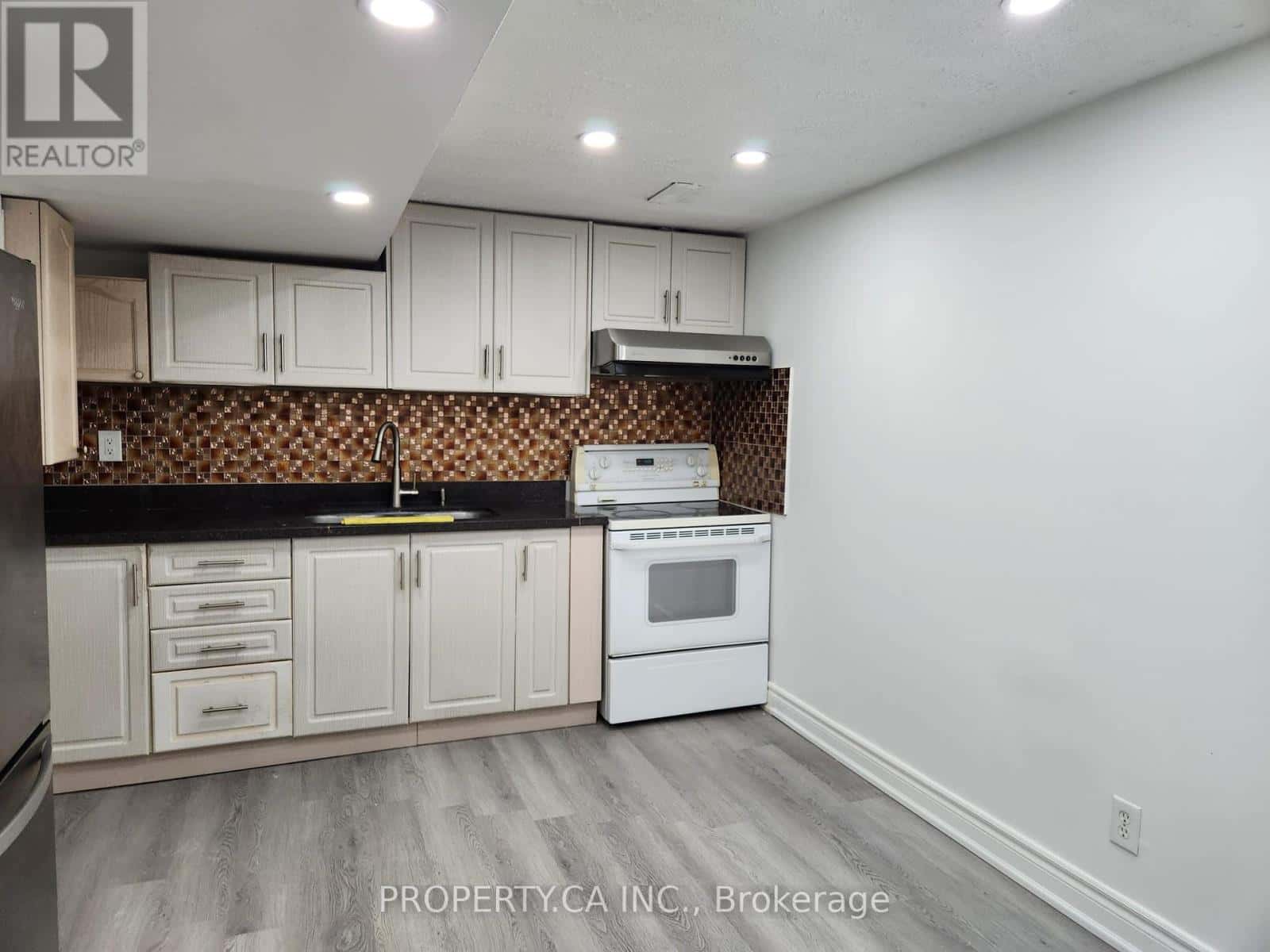 BSMT - 85 STATHER CRESCENT — Markham (Milliken Mills East), Ontario - Photo 5 of 8