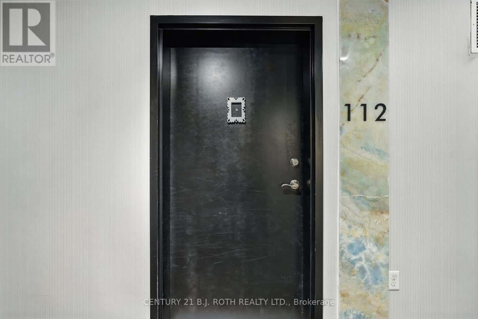 112 - 306 ESSA ROAD — Barrie (0 West), Ontario - Photo 3 of 34