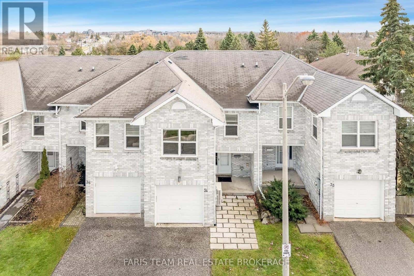 34 - 120 D'AMBROSIO DRIVE — Barrie (Painswick North), Ontario - Photo 2 of 25