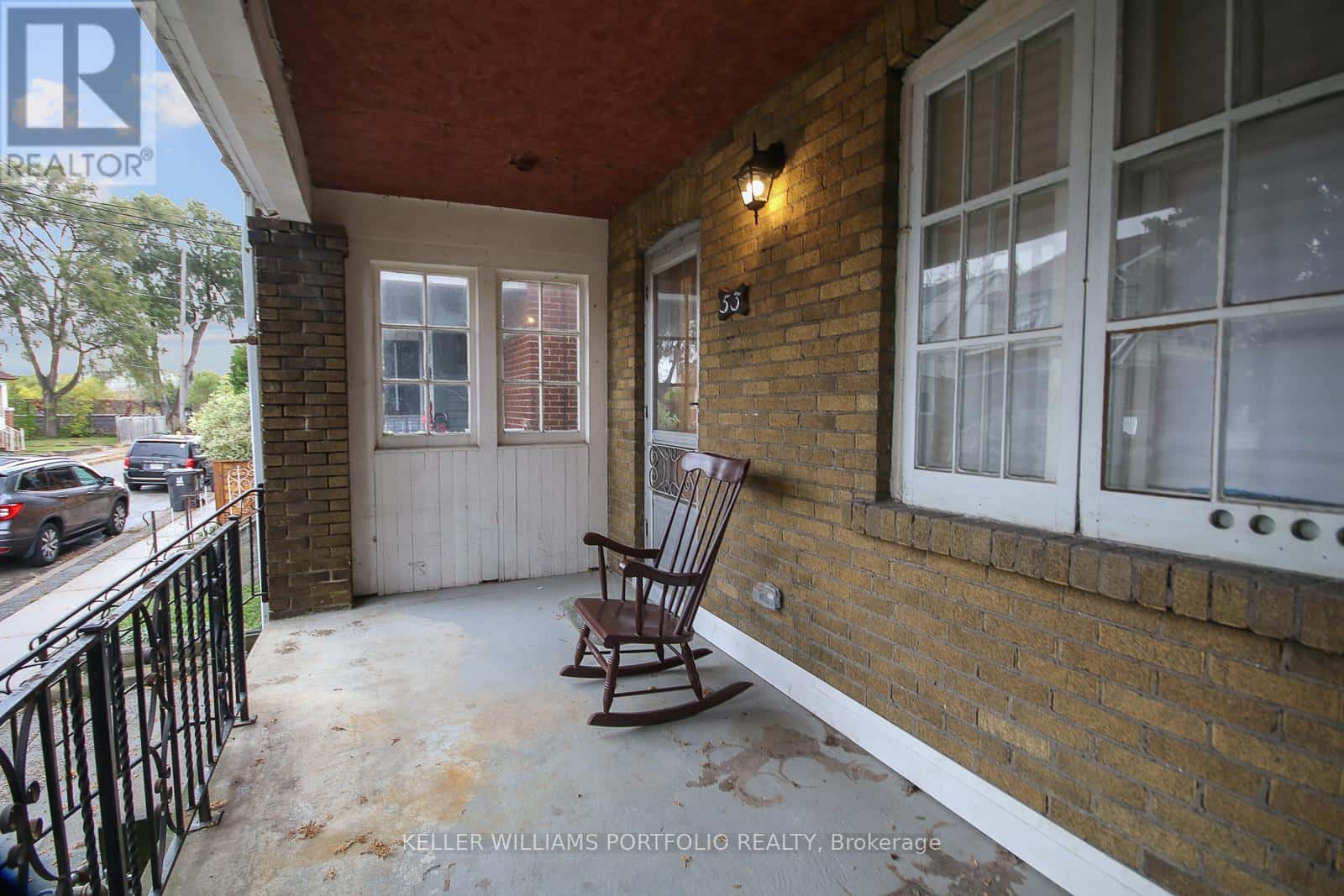 53 NICKLE STREET — Toronto (Mount Dennis), Ontario - Photo 5 of 50