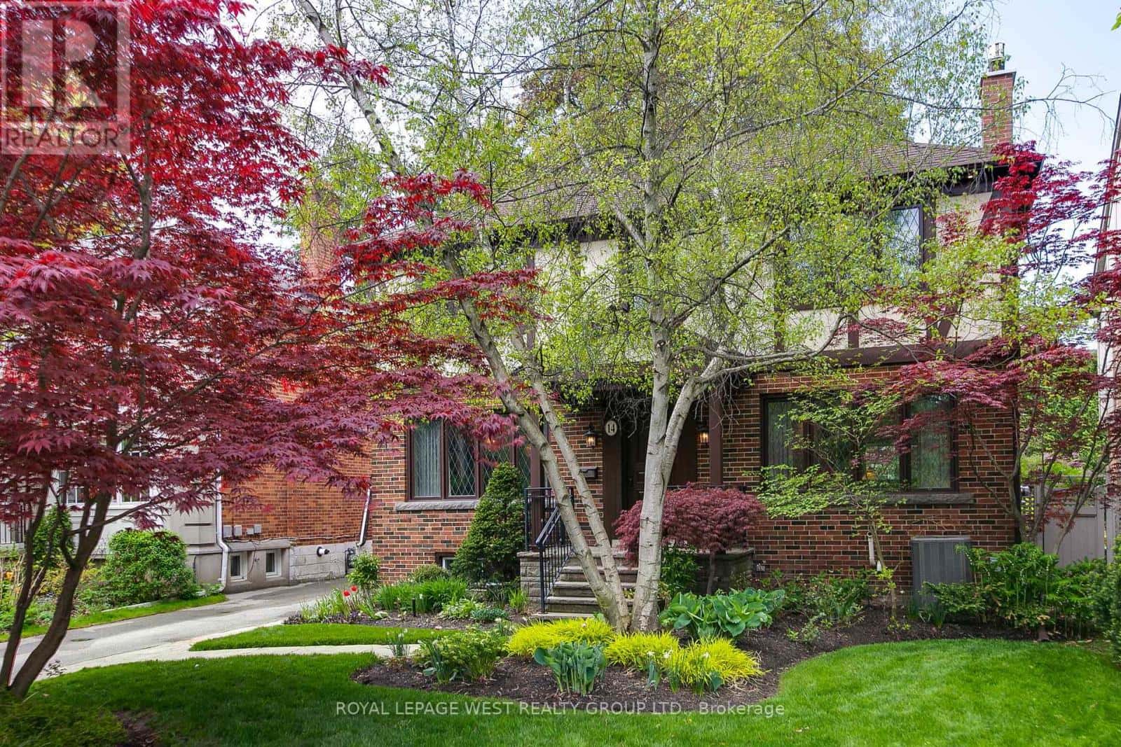 14 DUNEDIN DRIVE — Toronto (Kingsway South), Ontario - Photo 4 of 48