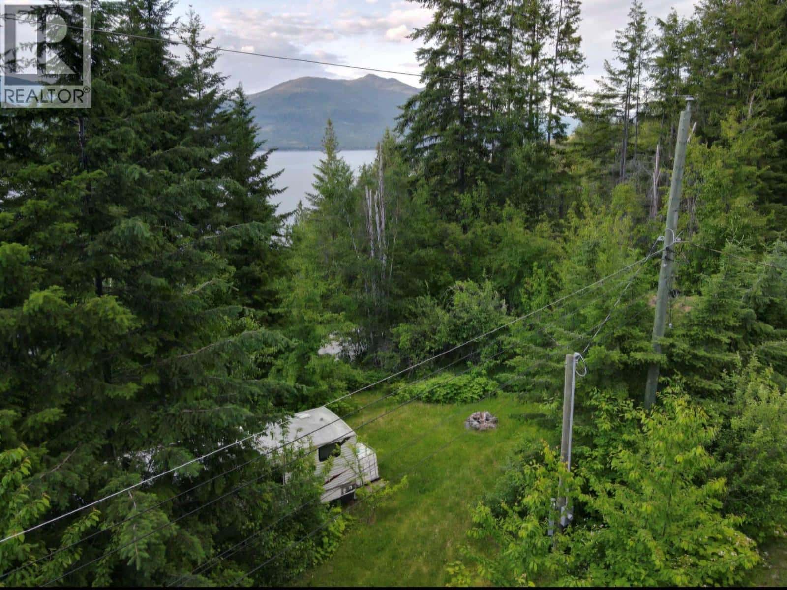 3953 Short Road — Eagle Bay, British Columbia - Photo 4 of 43