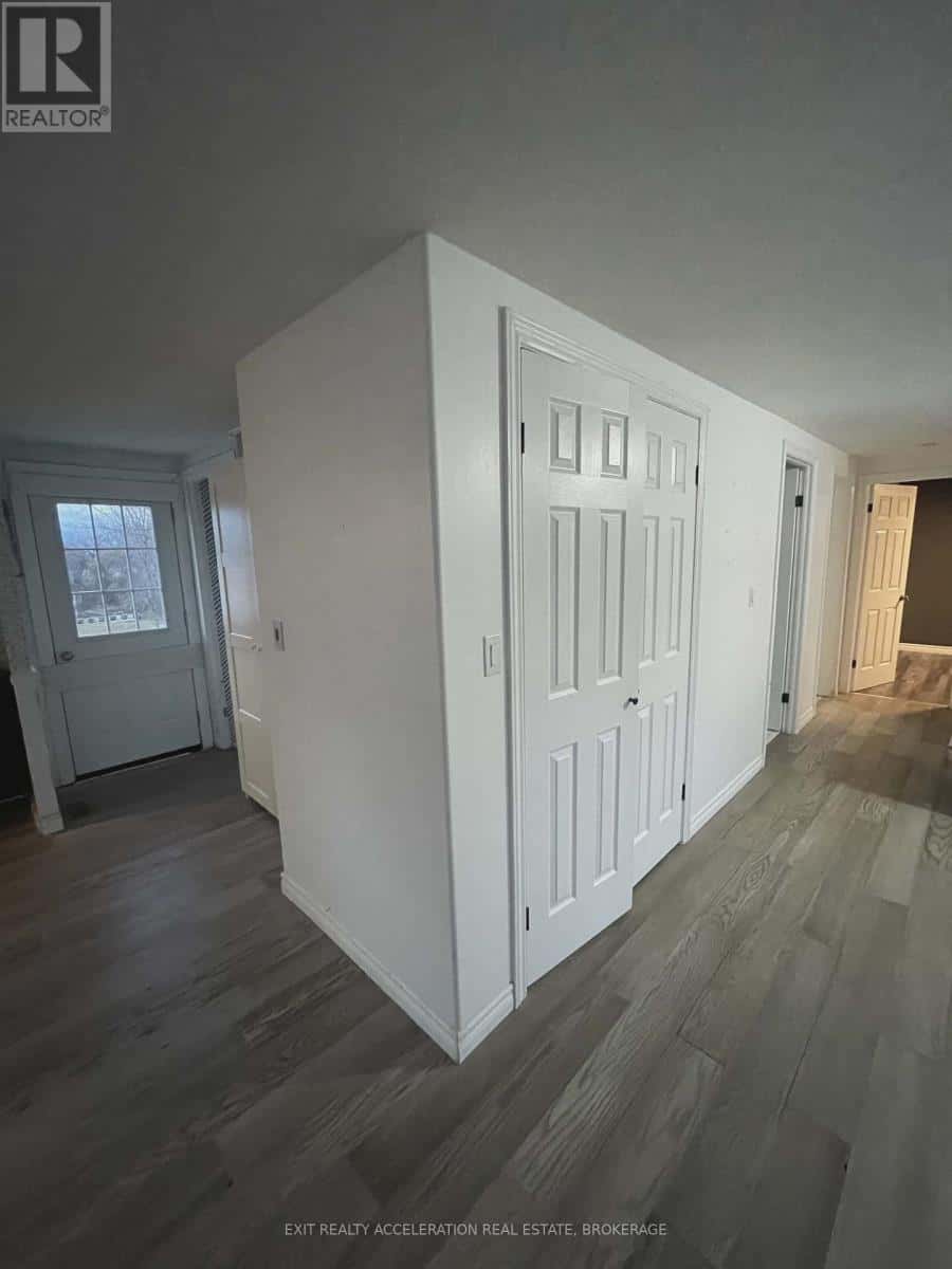 38 MAIN STREET — Deseronto (Deseronto (Town)), Ontario - Photo 3 of 10