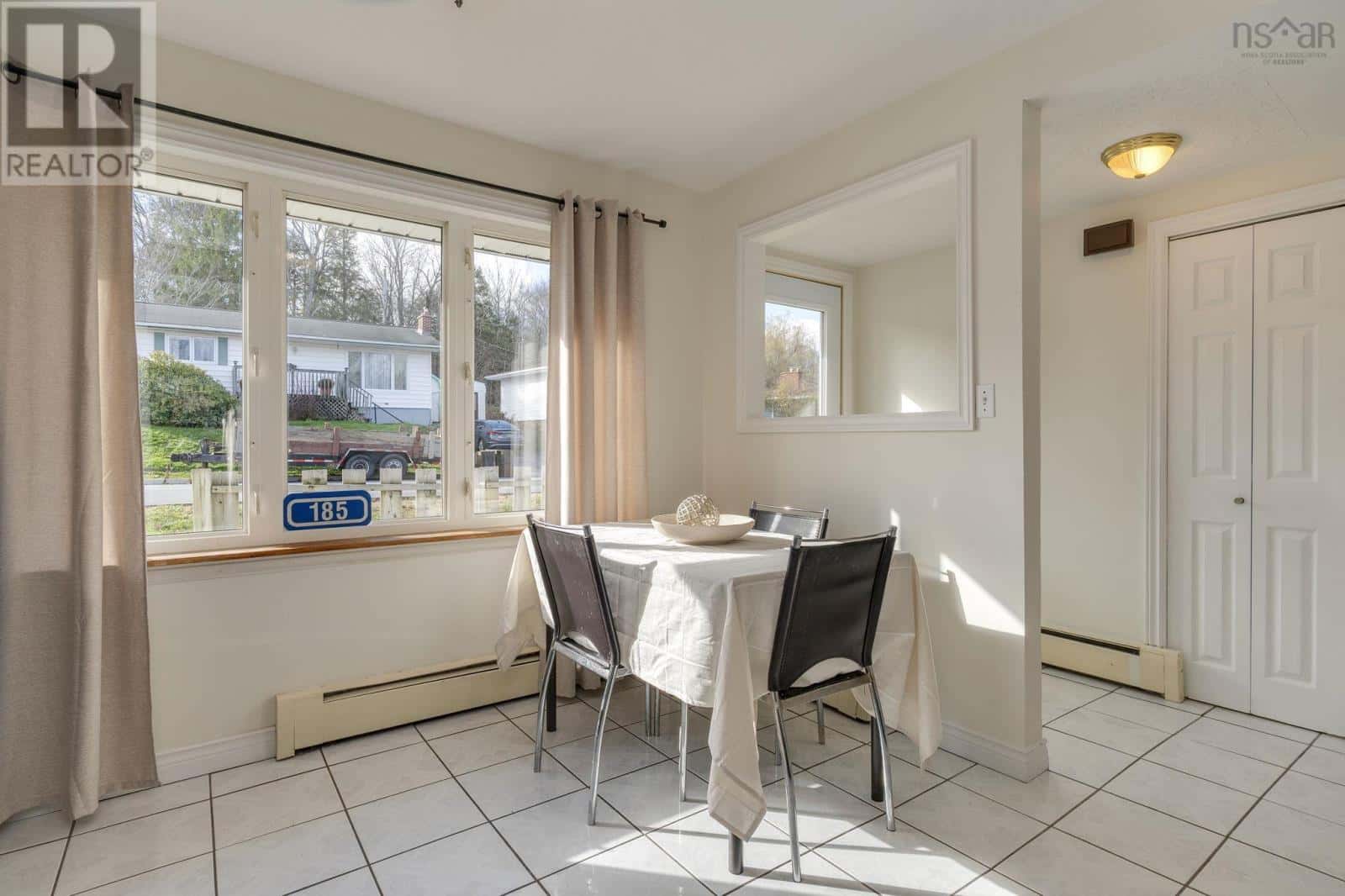 185 Aspen Crescent — Lower Sackville, Nova Scotia - Photo 5 of 31