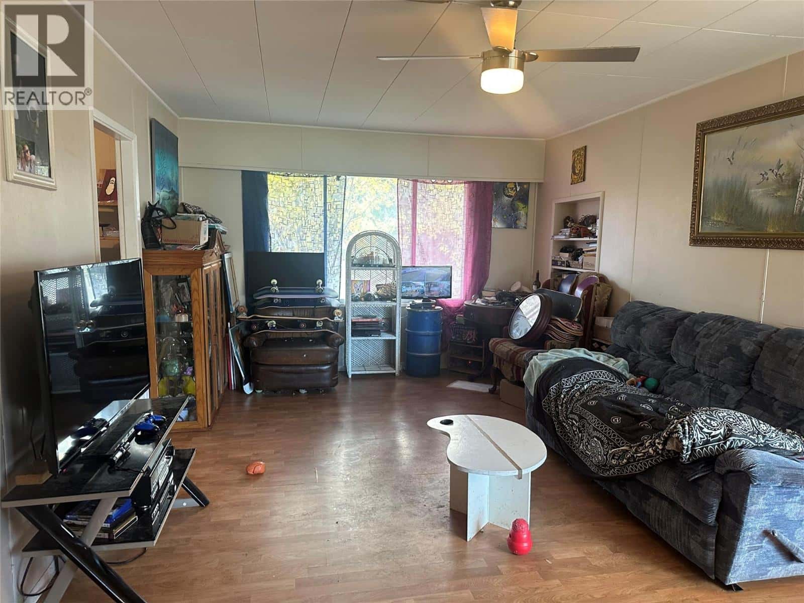 725 2nd Avenue — Keremeos, British Columbia - Photo 5 of 16