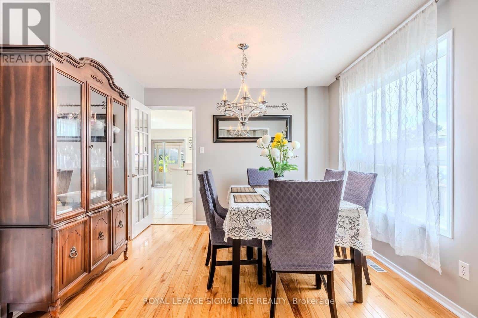 341 LIVINGSTONE STREET — Barrie (Northwest), Ontario - Photo 3 of 30