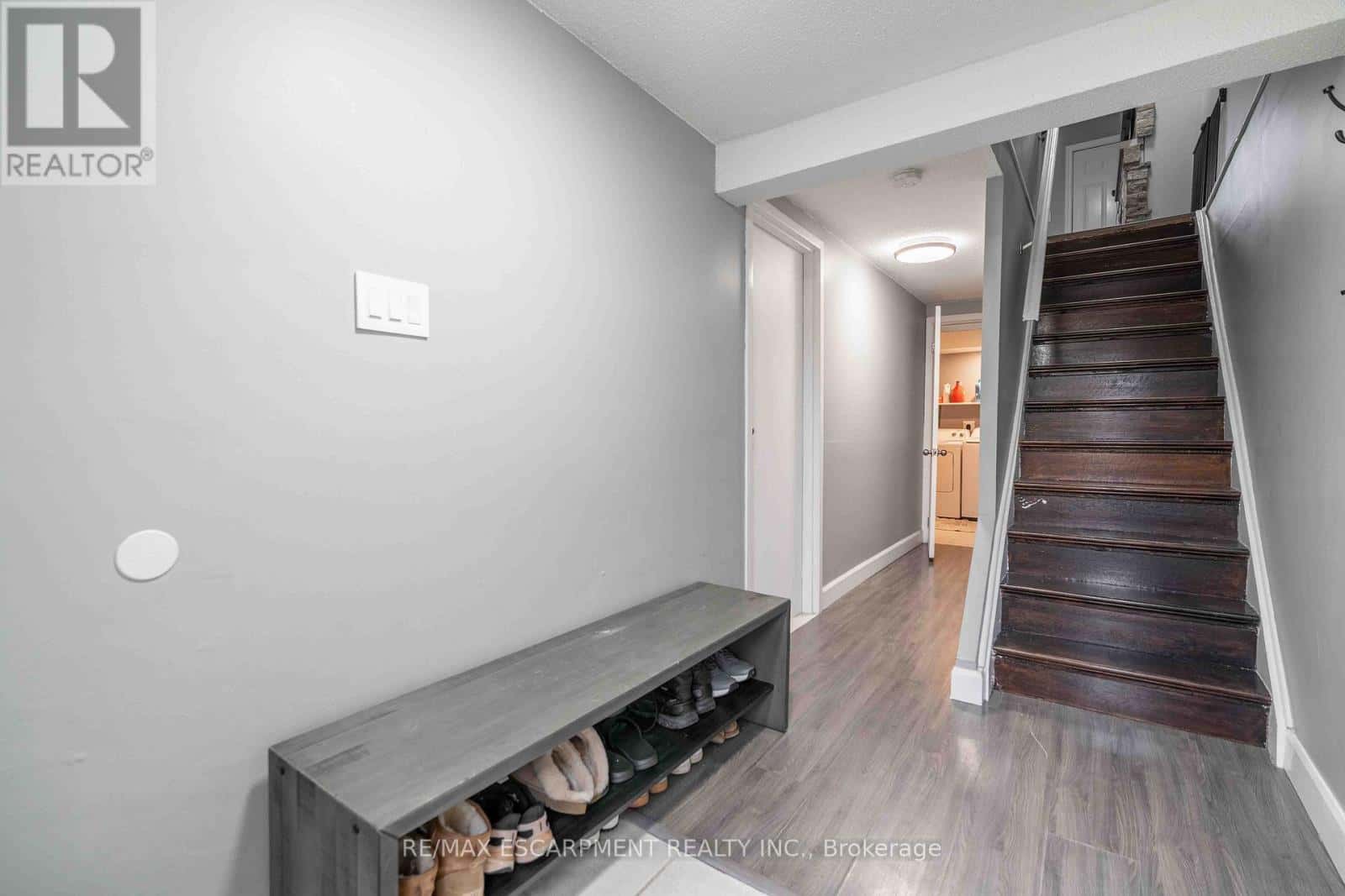 1 - 1025 UPPER GAGE AVENUE — Hamilton (Berrisfield), Ontario - Photo 5 of 24