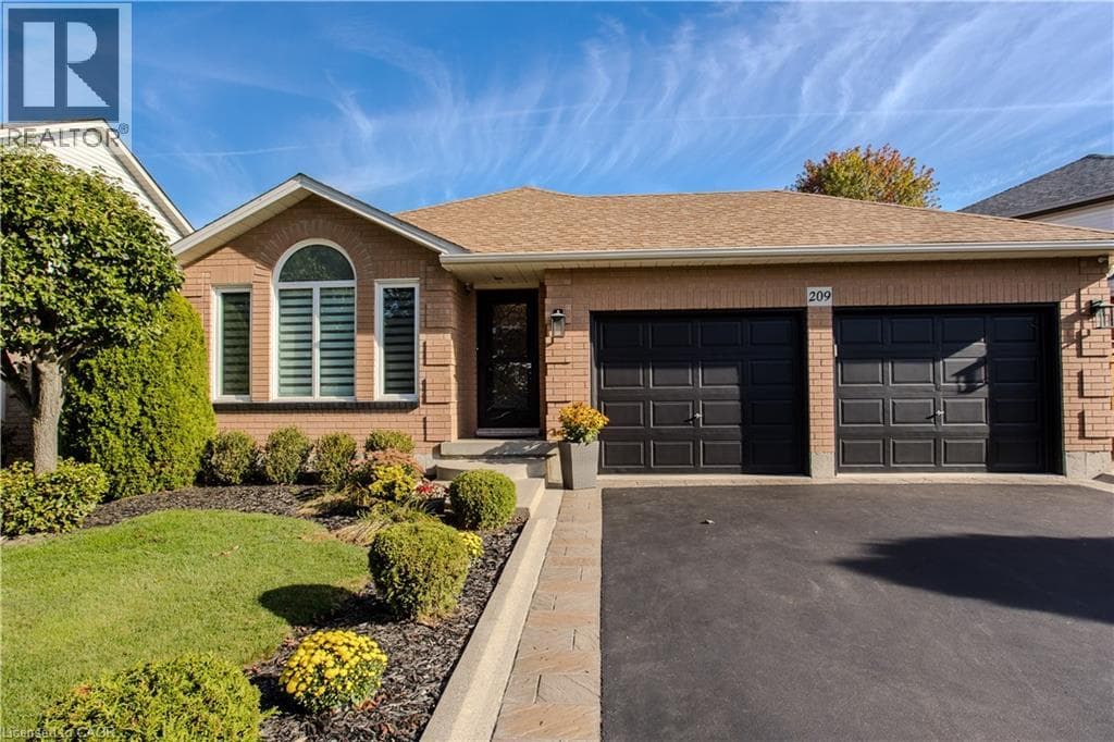 209 PORTAGE Lane — Mount Hope, Ontario - Main photo