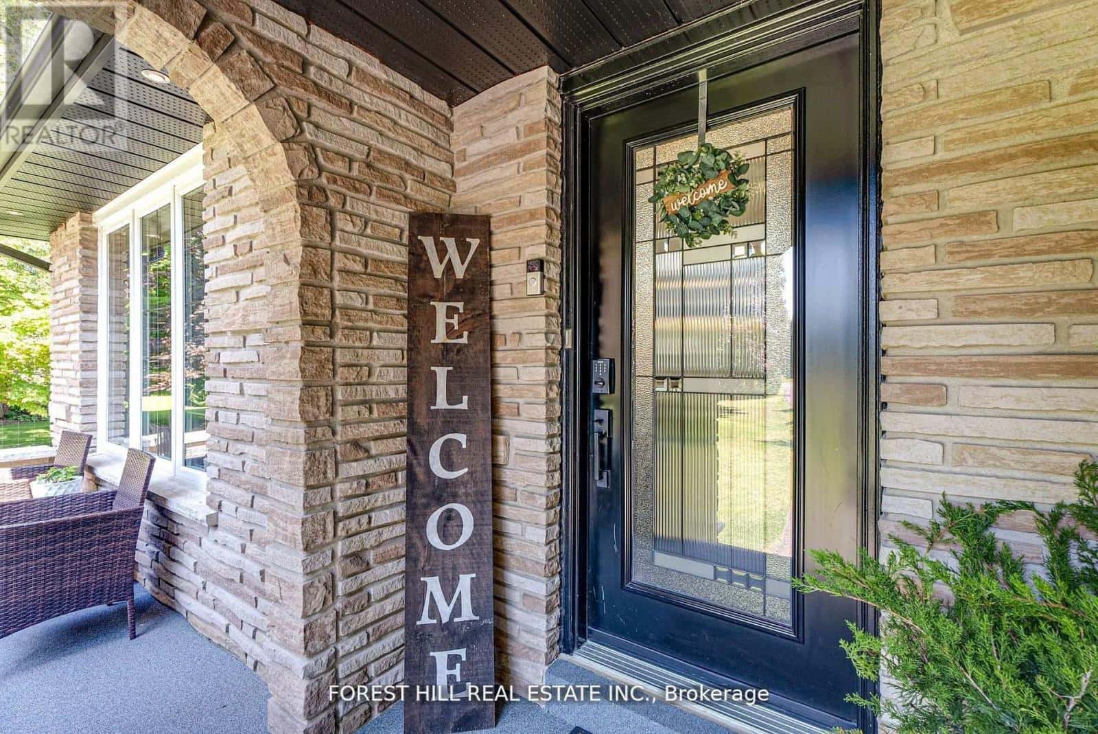 5837 YONGE STREET — Innisfil (Churchill), Ontario - Photo 3 of 25