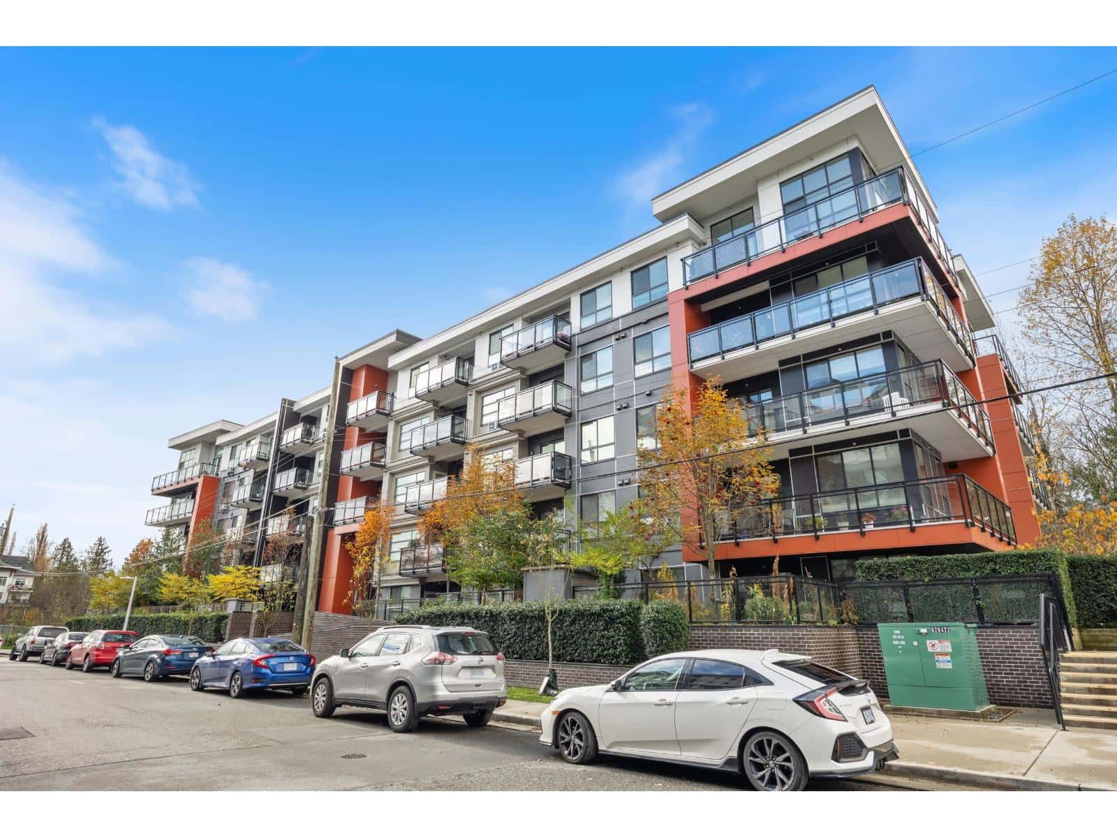 208 5485 BRYDON CRESCENT — Langley, British Columbia - Photo 3 of 33