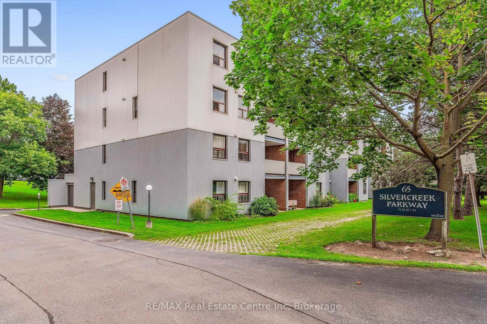 310 - 65 SILVERCREEK PARKWAY N — Guelph (Junction/Onward Willow), Ontario - Main photo