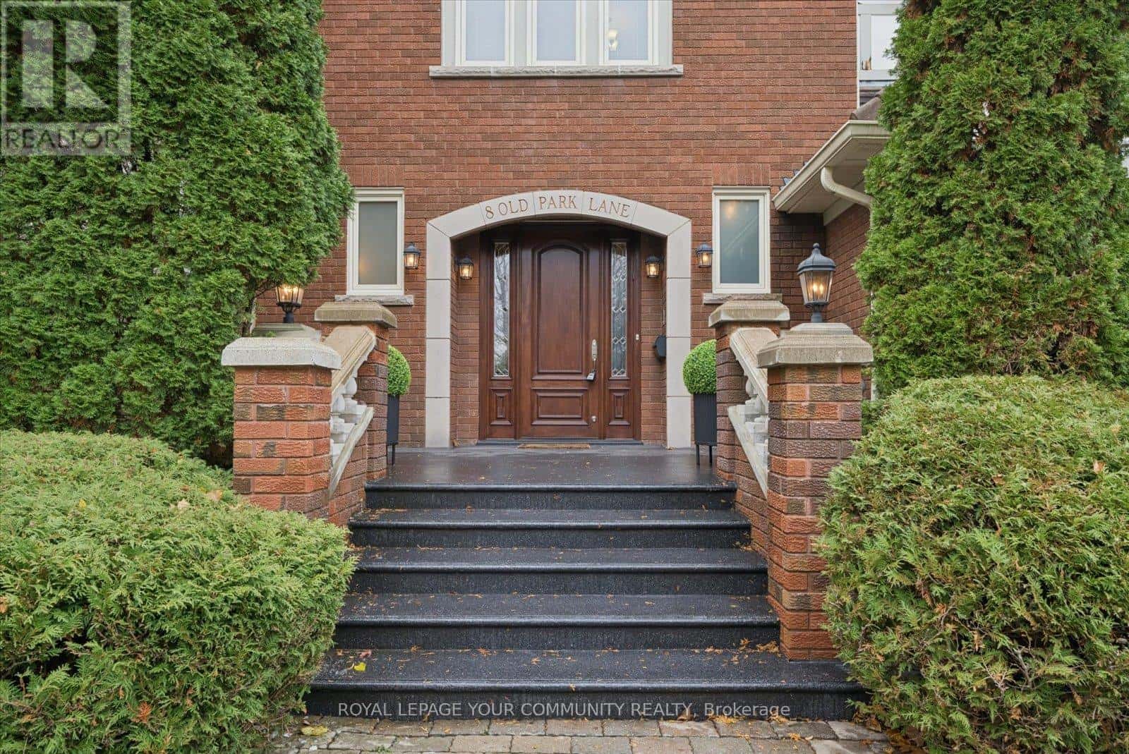 8 OLD PARK LANE — Richmond Hill (Bayview Hill), Ontario - Photo 2 of 50