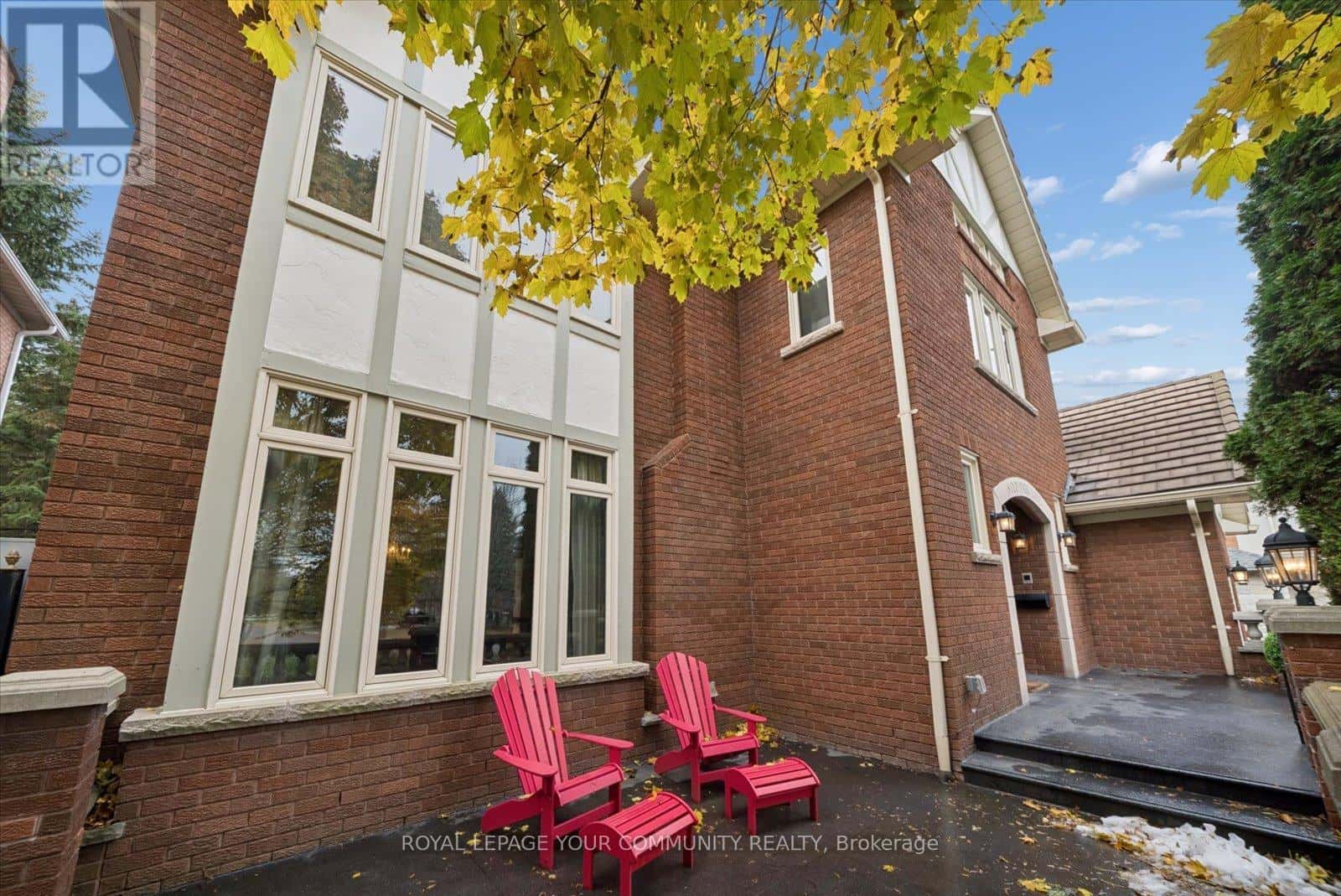 8 OLD PARK LANE — Richmond Hill (Bayview Hill), Ontario - Photo 3 of 50