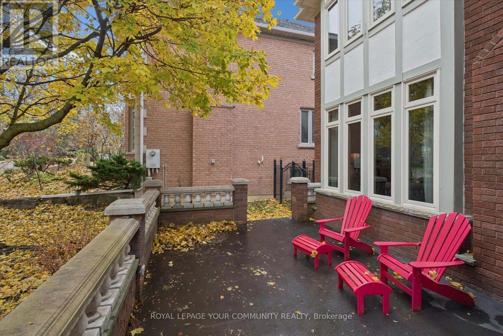 8 OLD PARK LANE — Richmond Hill (Bayview Hill), Ontario - Photo 4 of 50