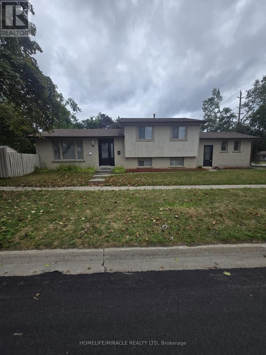 3 SYLVIA STREET — Barrie (Grove East), Ontario - Main photo