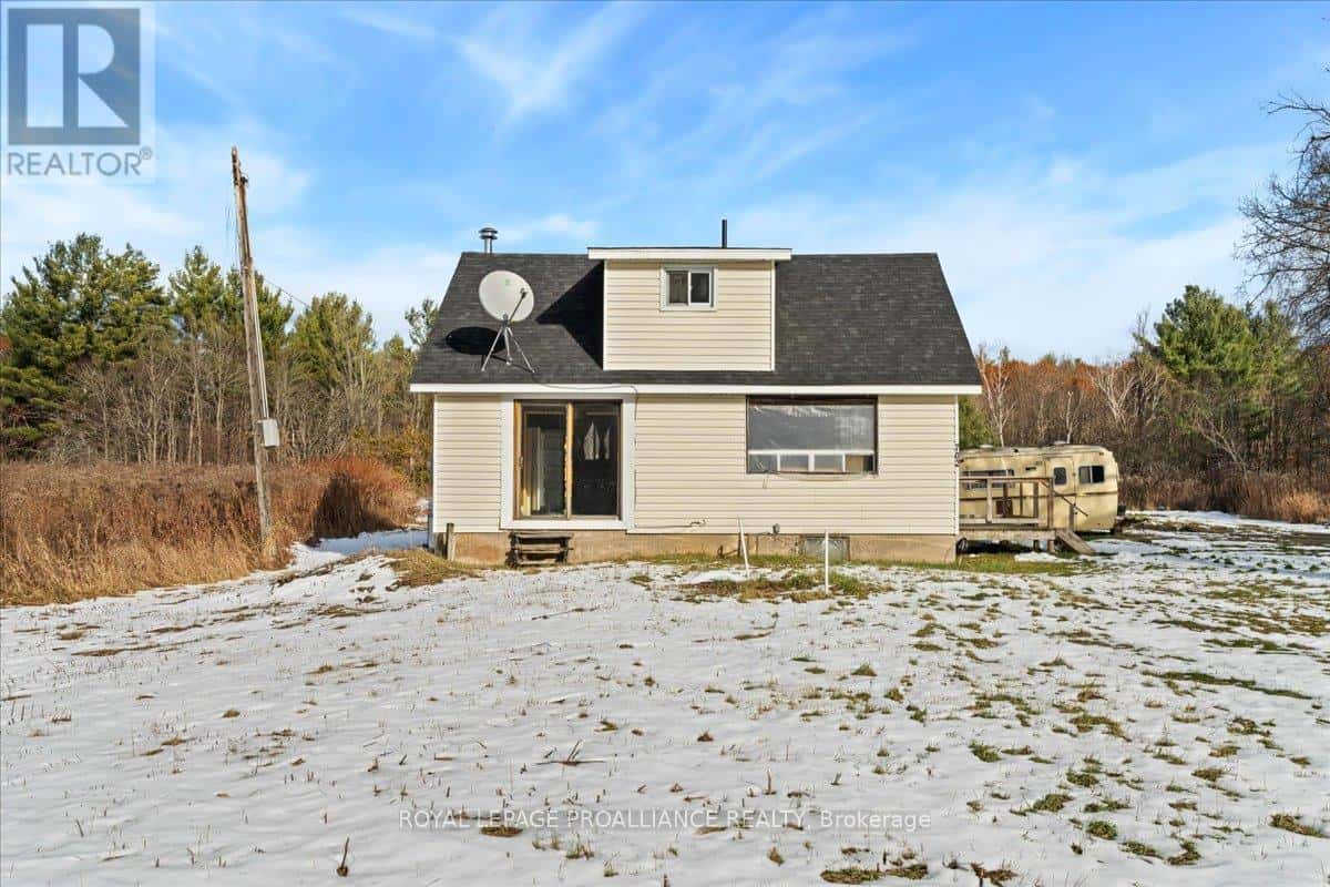 702 FRENCH SETTLEMENT ROAD N — Tweed (Elzevir (Twp)), Ontario - Photo 2 of 50