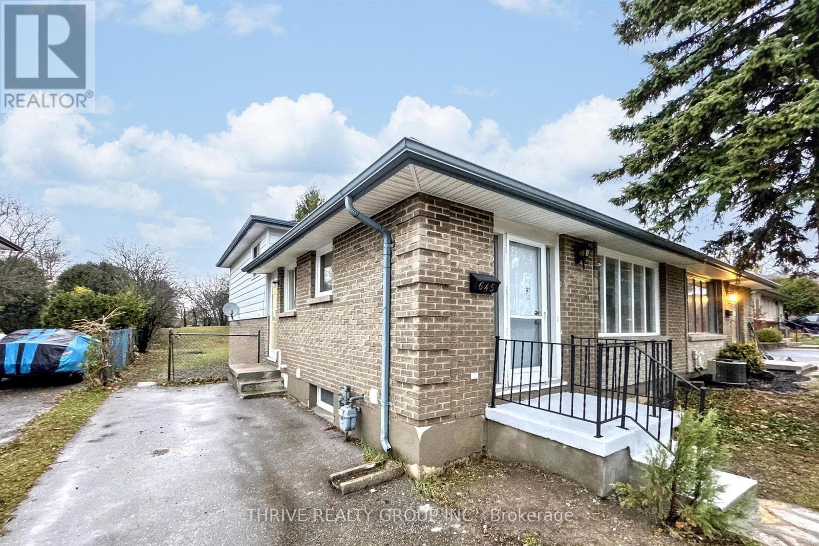 UPPER - 645 CHIDDINGTON AVENUE — London South (South R), Ontario - Main photo