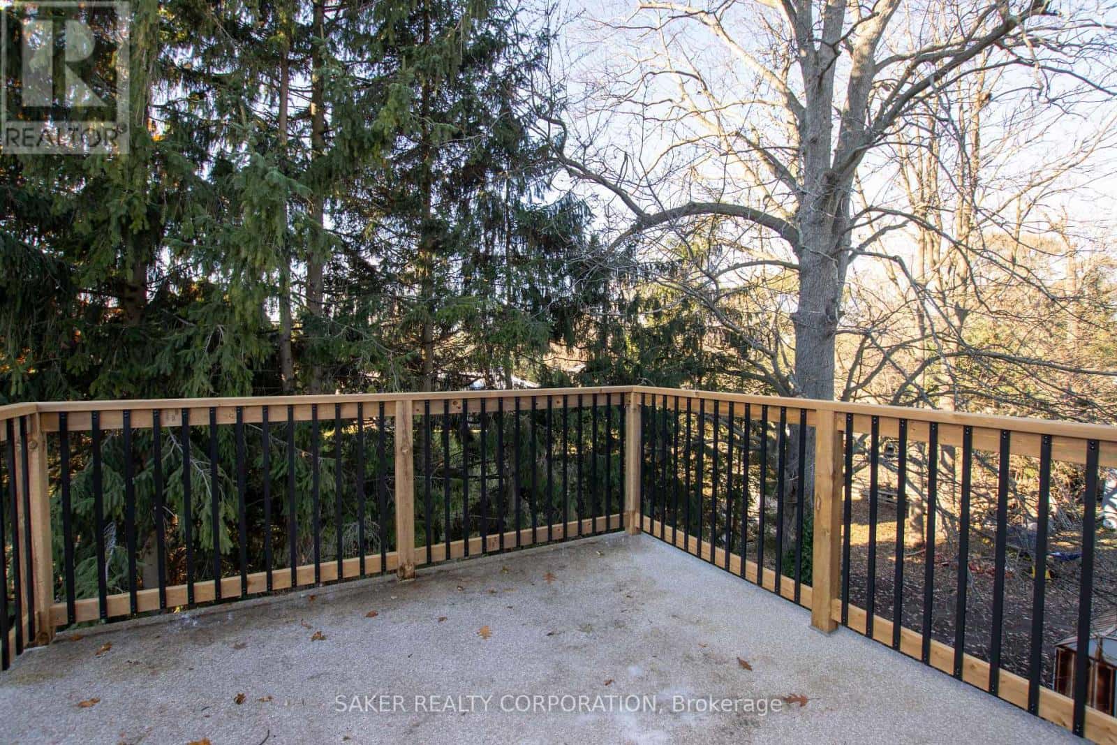 22399 ADELAIDE ROAD — Strathroy-Caradoc (Mount Brydges), Ontario - Photo 5 of 48