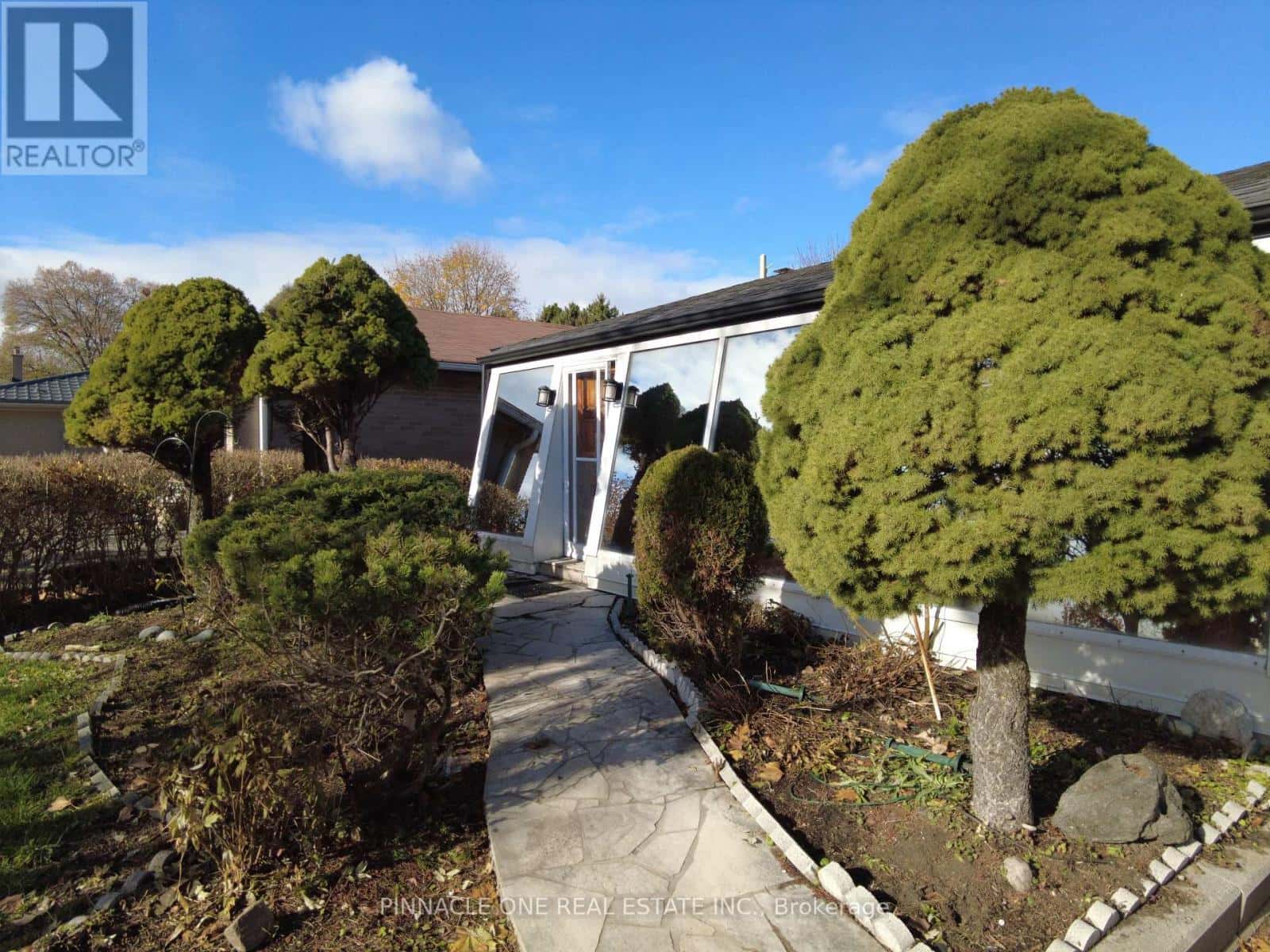 76 SEALSTONE TERRACE — Toronto (Morningside), Ontario - Photo 2 of 29