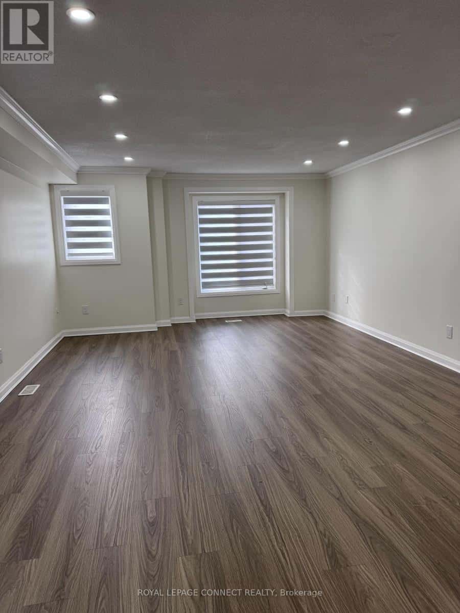 27 TALBOTSHIRE STREET — Ajax (South West), Ontario - Photo 2 of 26