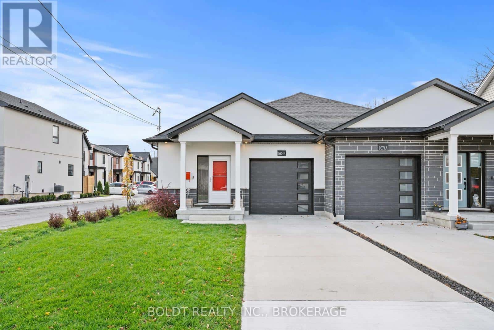 1074B VANSICKLE ROAD N — St. Catharines (Grapeview), Ontario - Photo 3 of 44