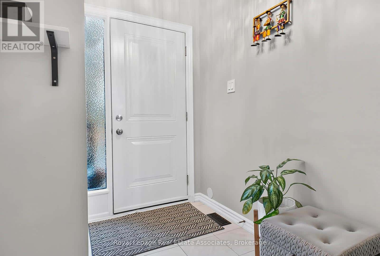 1 - 1536 SIXTH LINE — Oakville (CP College Park), Ontario - Photo 3 of 24