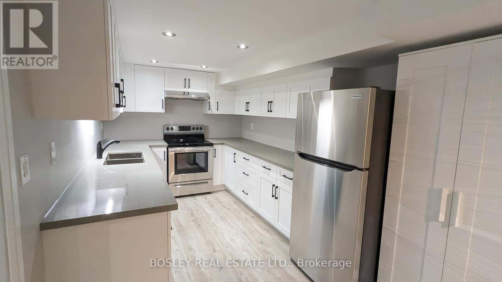 40 Smyth Crescent Lower