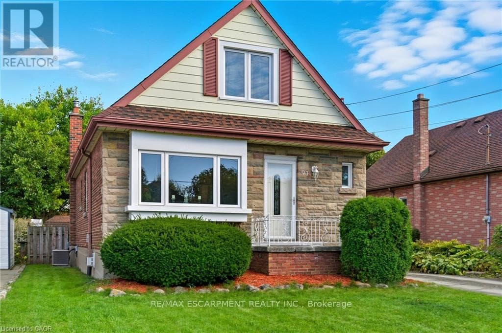 91 EAST 42ND STREET — Hamilton (Sunninghill), Ontario - Main photo