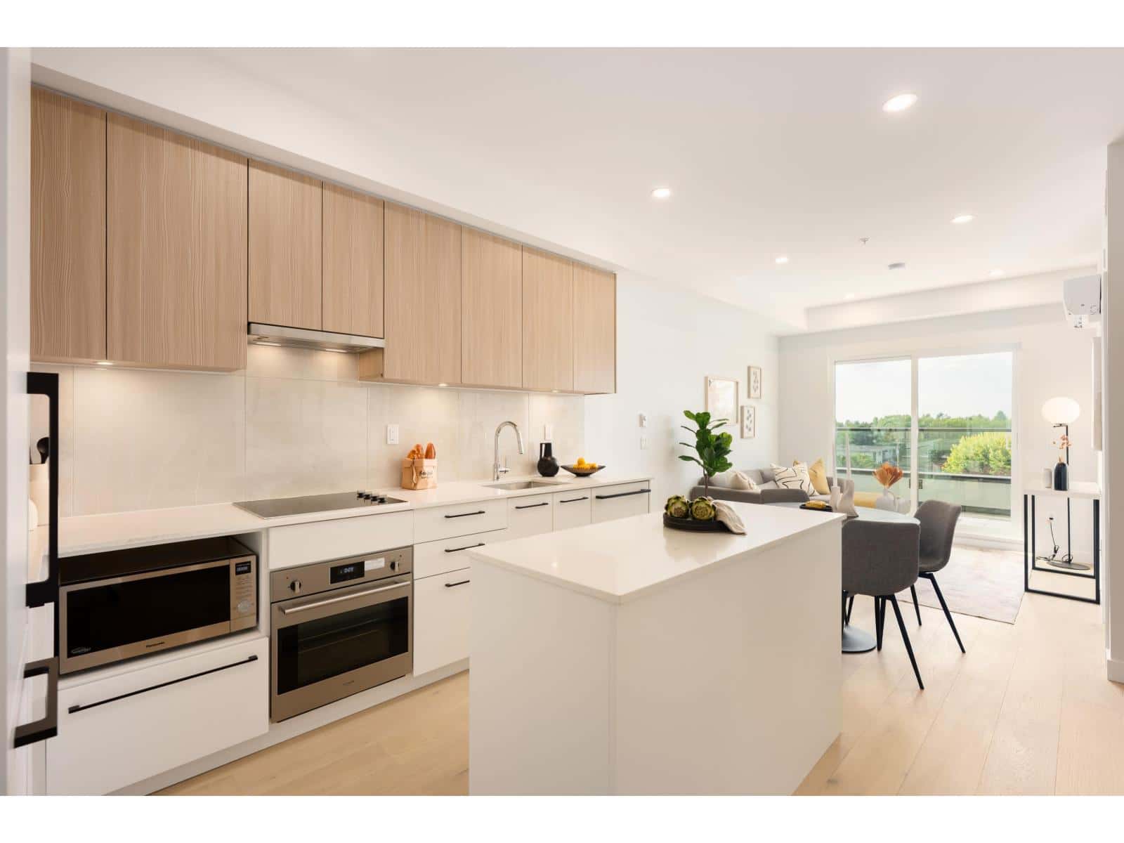 510 5398 207 STREET — Langley, British Columbia - Photo 2 of 15