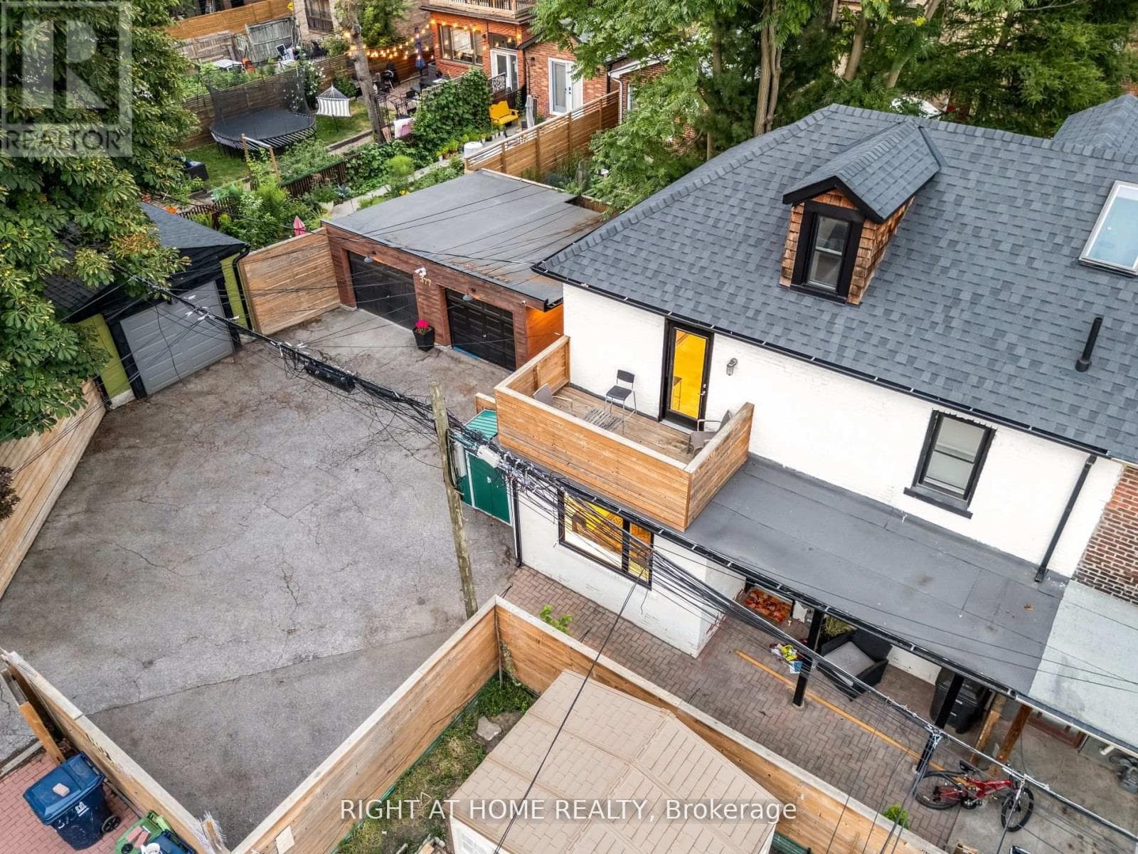 UPPER - 377 LANSDOWNE AVENUE — Toronto (Dufferin Grove), Ontario - Main photo