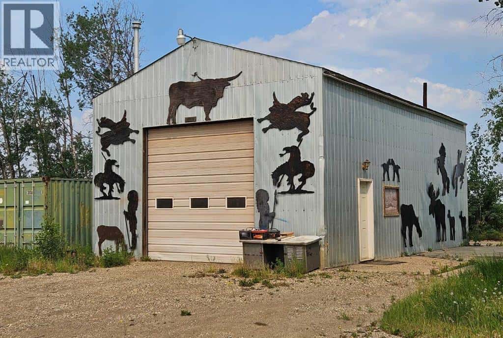 84004 RR 210 — Rural Northern Sunrise County, Alberta - Photo 2 of 24