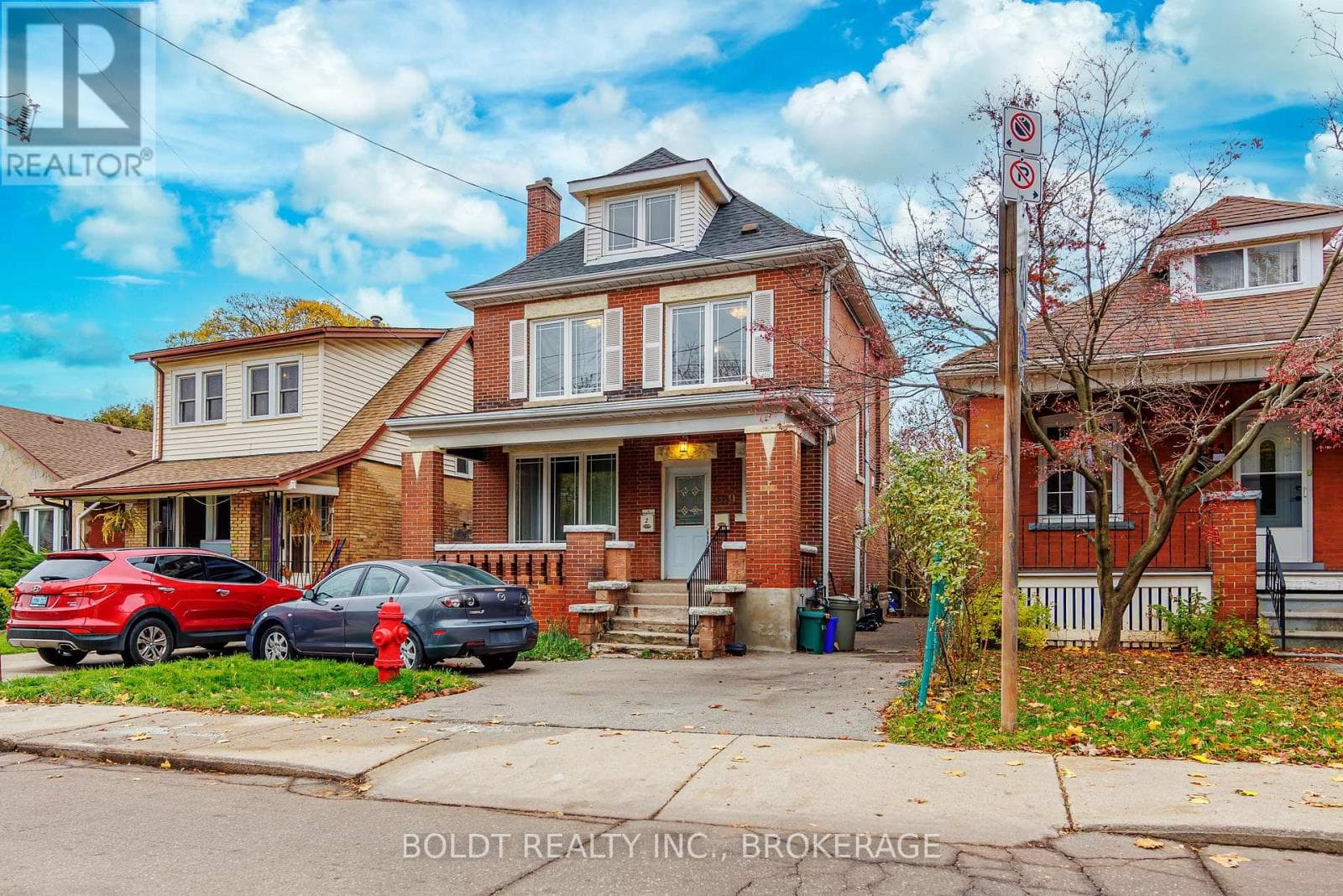 UPPER - 209 ROSSLYN AVENUE S — Hamilton (Delta), Ontario - Main photo