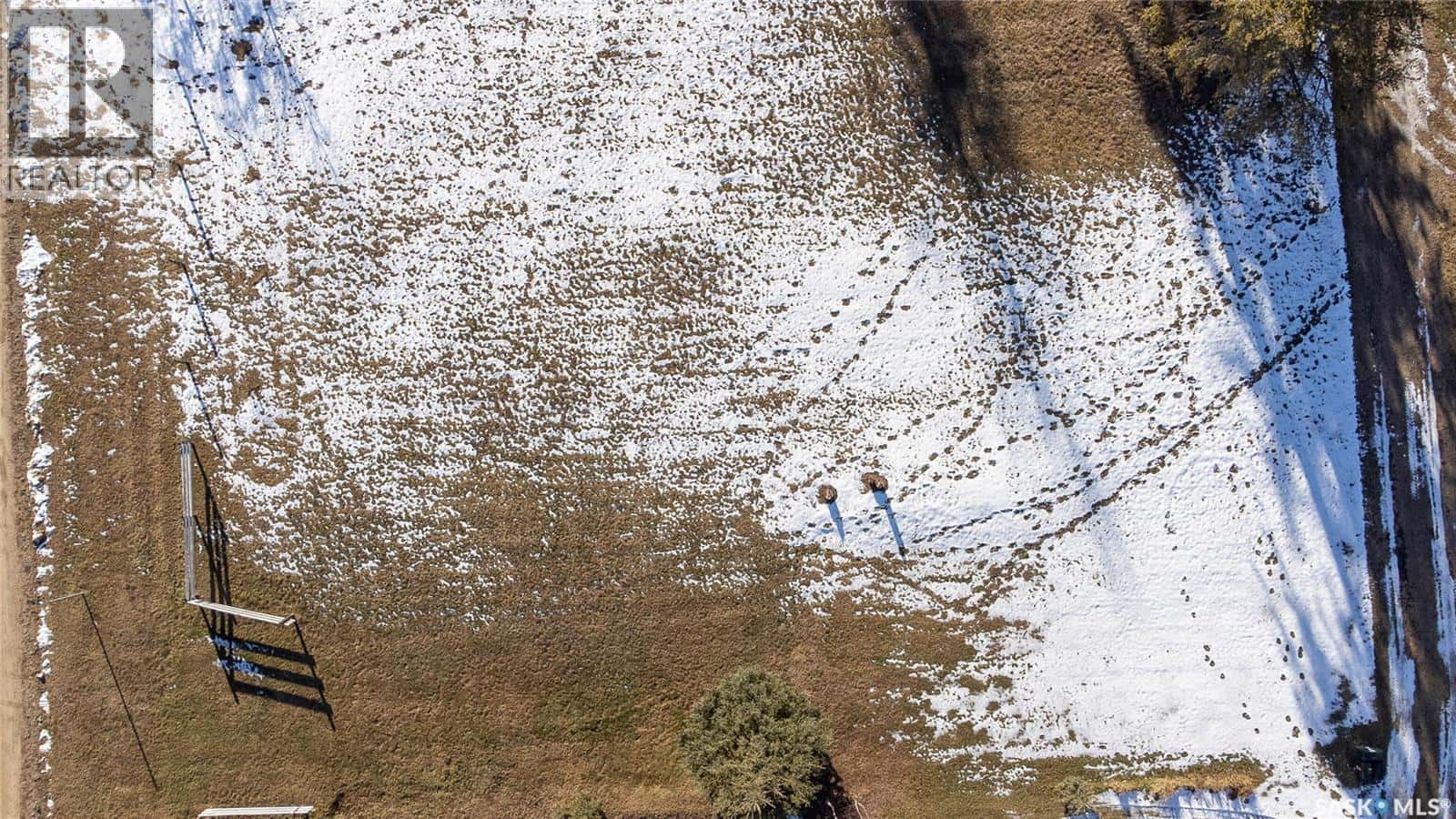 8 Main STREET — Pierceland, Saskatchewan - Photo 2 of 8