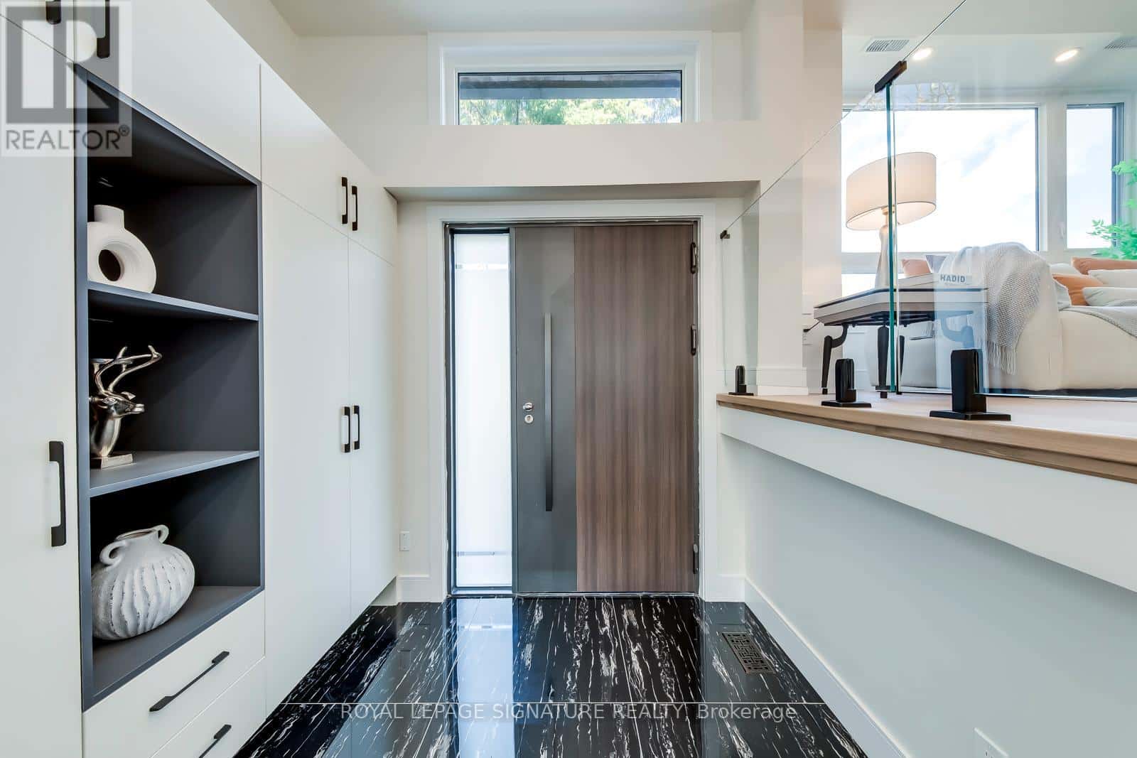 117 HOLBORNE AVENUE — Toronto (East York), Ontario - Photo 2 of 49