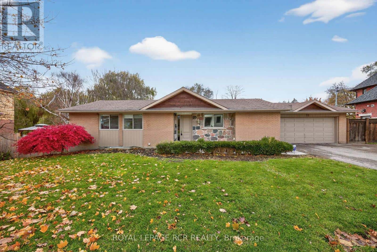 52 ELIZABETH DRIVE — King (Nobleton), Ontario - Photo 2 of 46