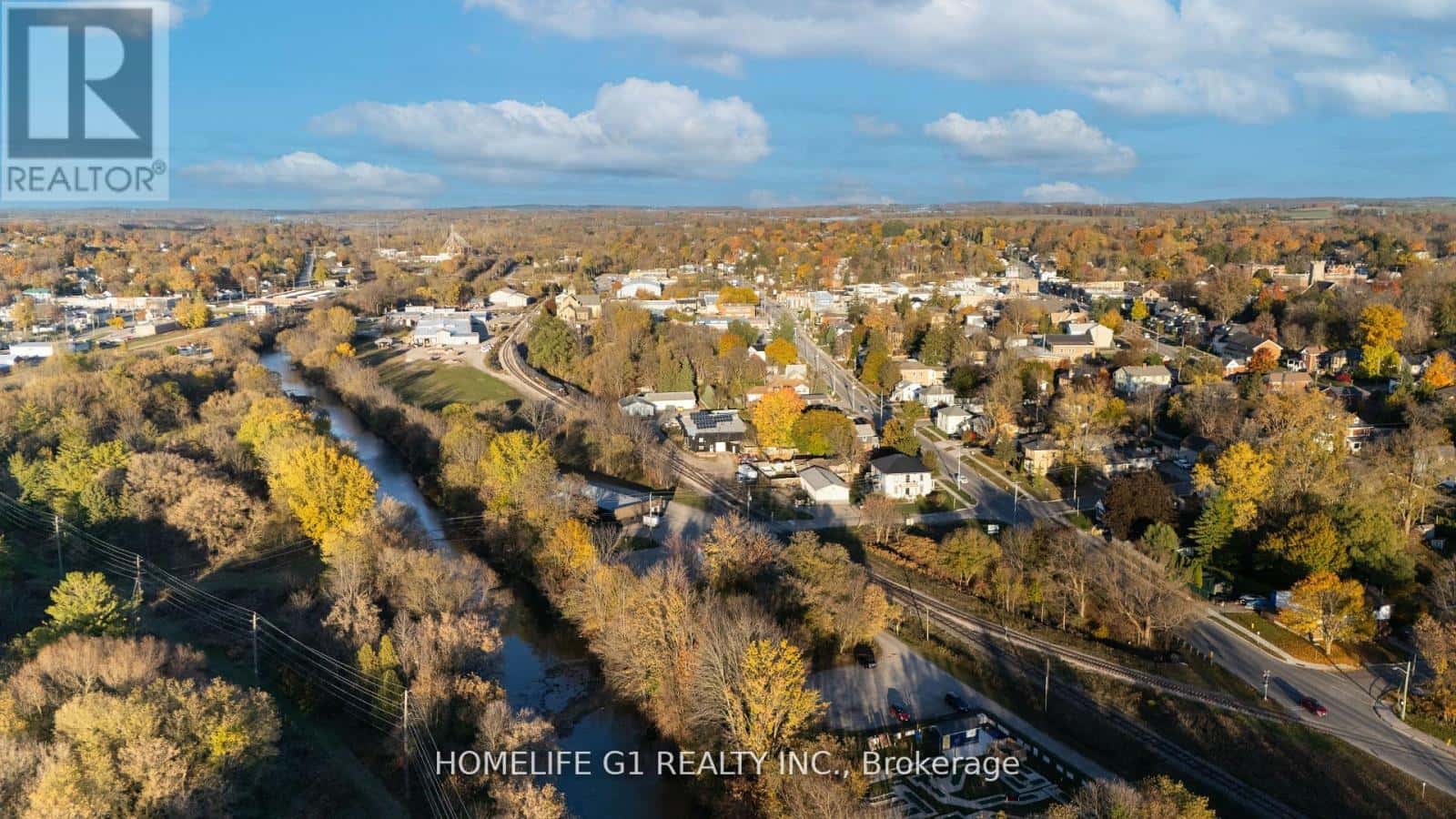 241 CHARLES STREET W — Ingersoll (Ingersoll - South), Ontario - Photo 2 of 28